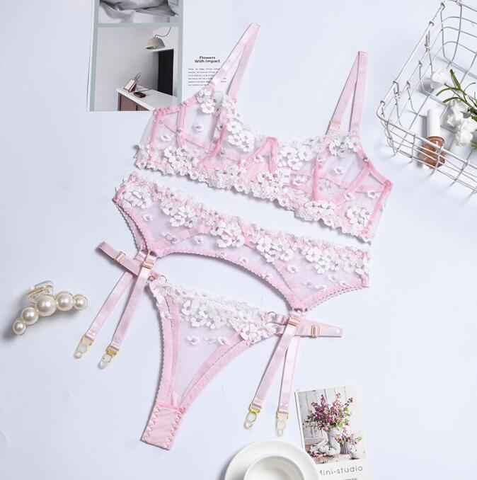 Sexy Dessous Spitze Hohl Damen Neue Mini Blume Stickerei Drei Stücke Set