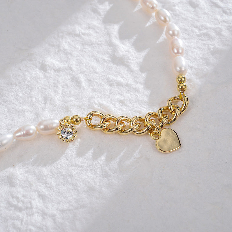 Fashion Freshwater Pearl Copper Inlaid Zirconium Heart Pendant Metallic Chain Design Simple Fresh Bracelet