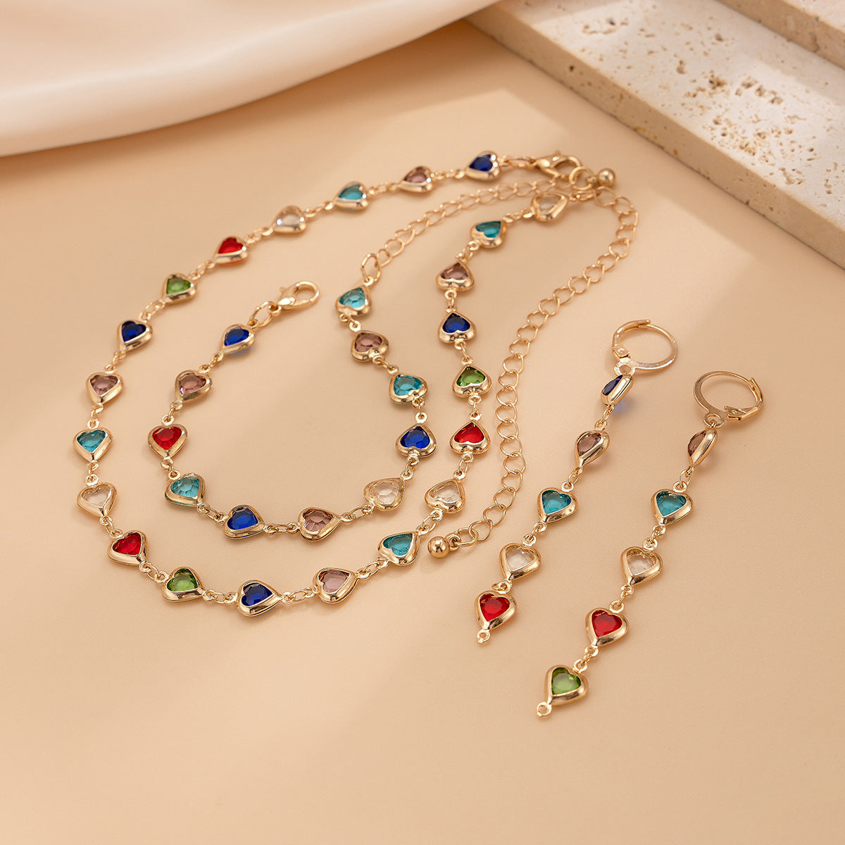 Fashionable colored crystal chain necklace, light luxury style, handmade bead collarbone chain set